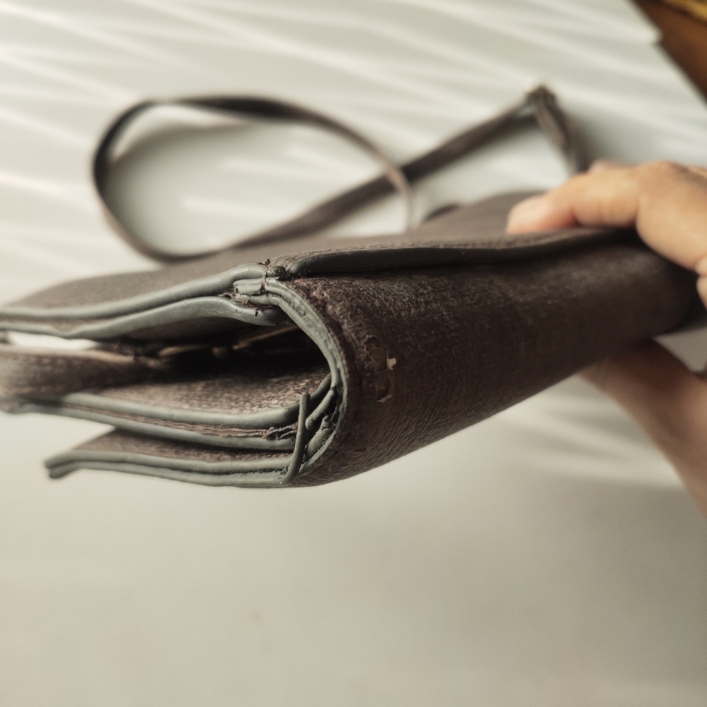 zingpin sling bag - Picture 13 of 14